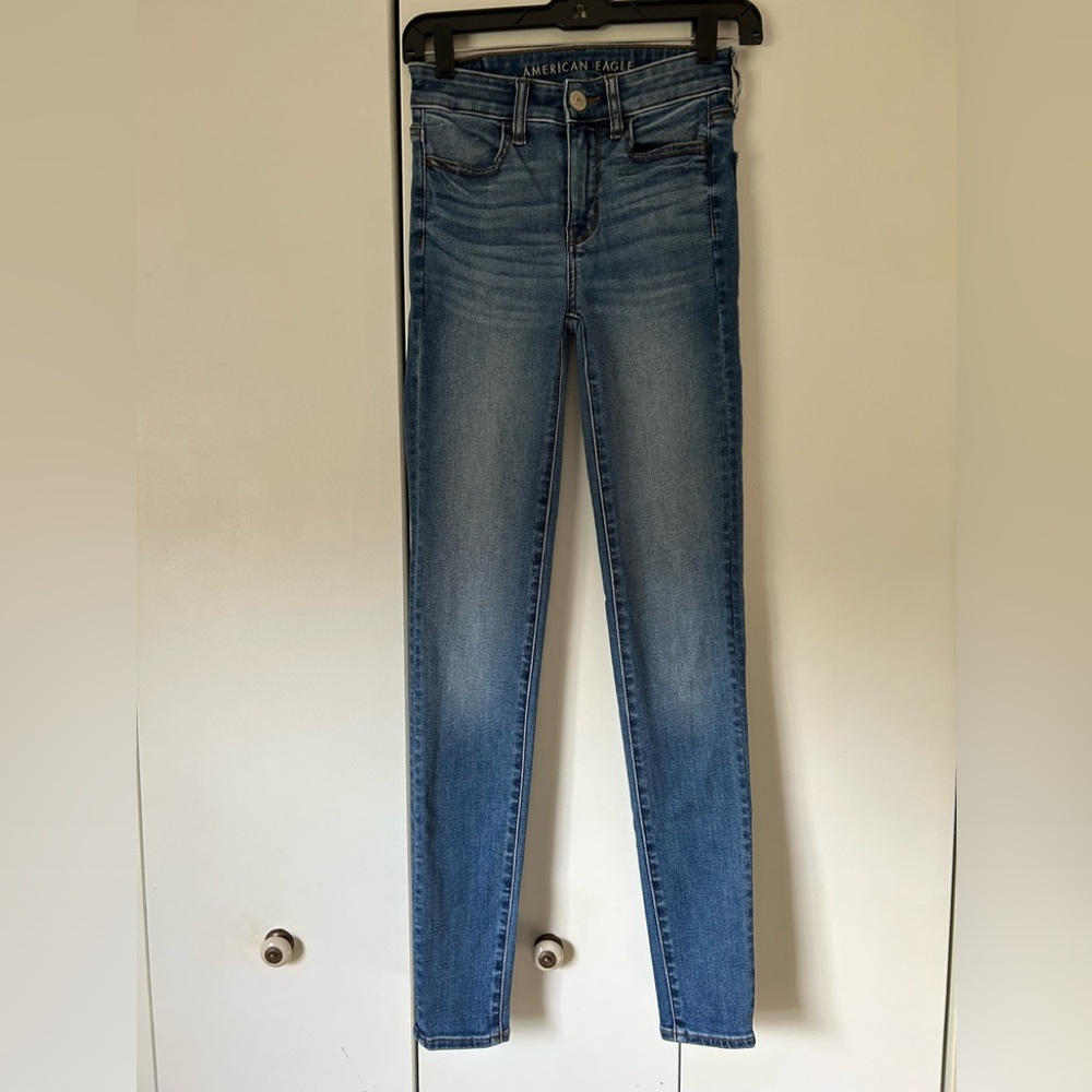 American Eagle Outfitters Hi-Rise Jegging